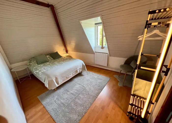 Spacieux Jardin, Bbq, Vue Sur Mer, *