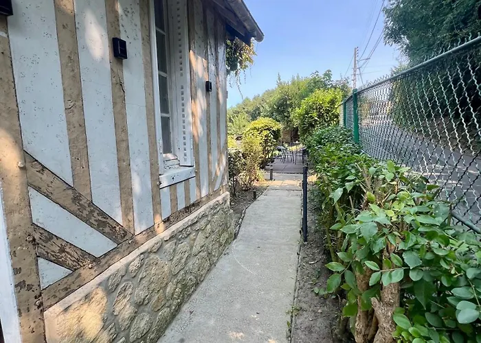 アパート Spacieux Jardin, Bbq, Vue Sur Mer, トルヴィル＝シュル＝メール